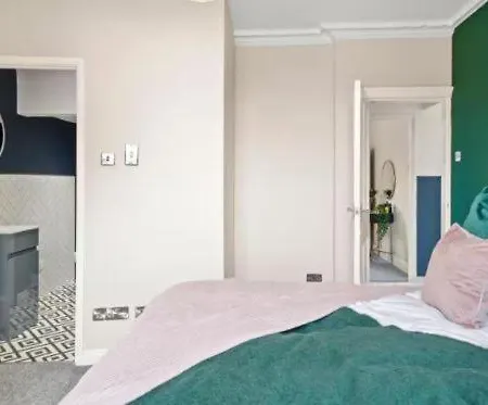 Artists' Abode - Hot Tub Retreat * Whitby