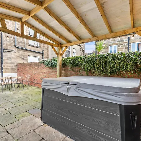 Artists' Abode - Hot Tub Retreat Σπίτι διακοπών